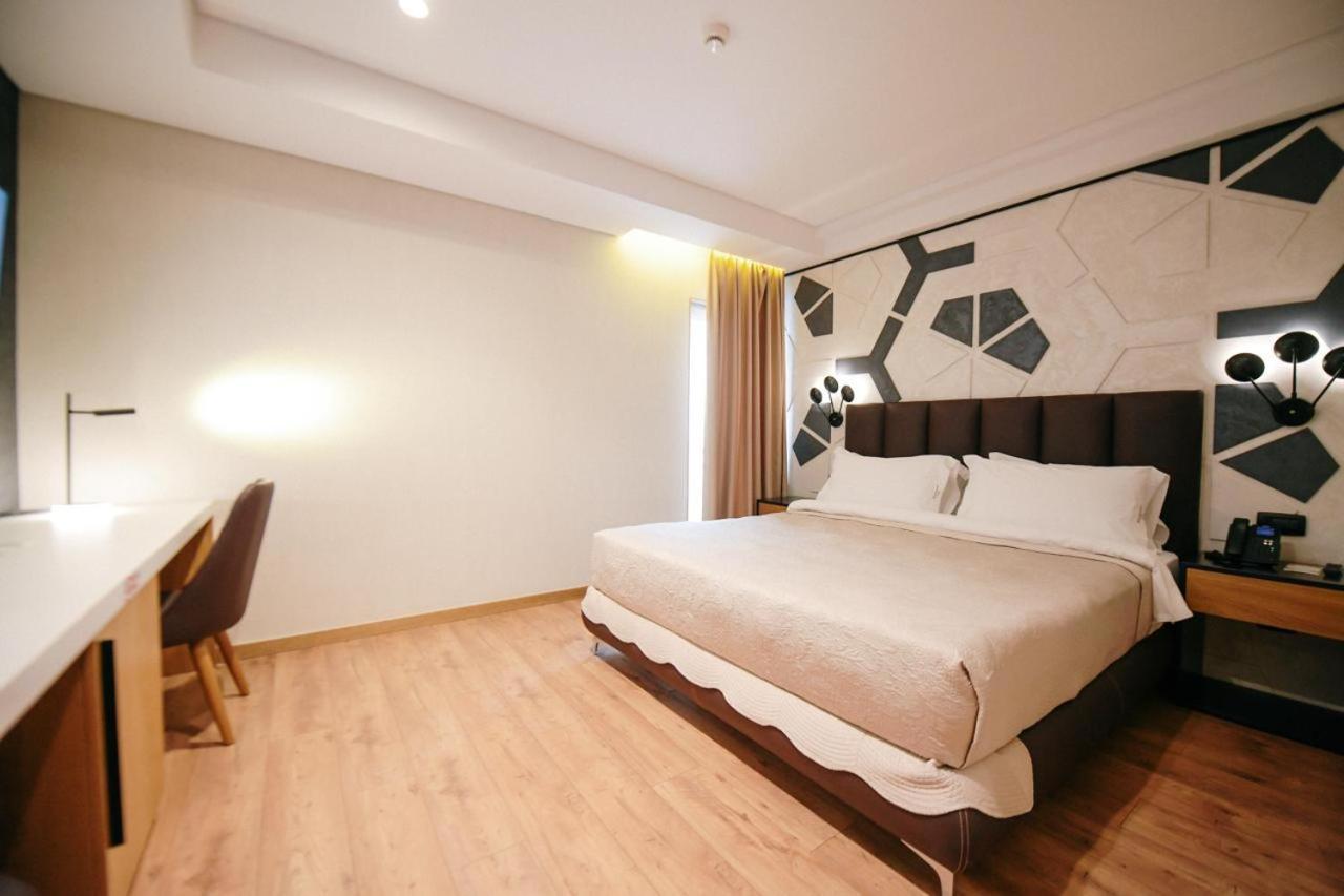 Richmond Hotel Korce Luaran gambar