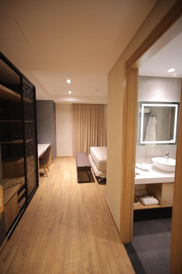 Richmond Hotel Korce Luaran gambar