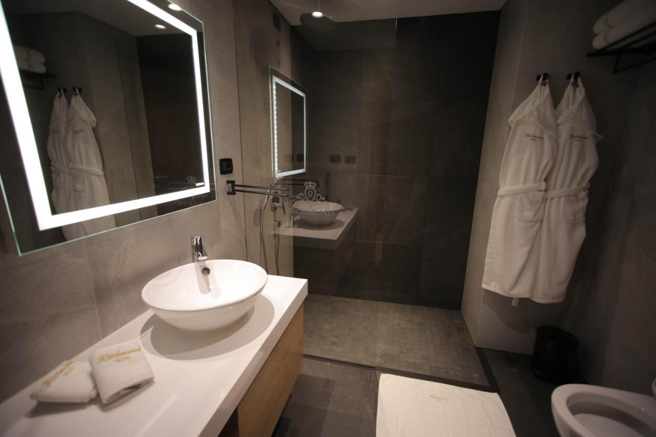 Richmond Hotel Korce Luaran gambar